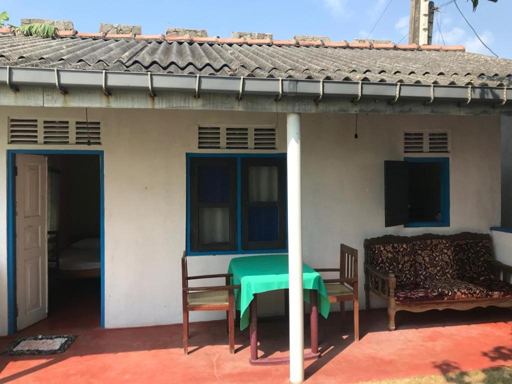 Sunset Beach Cabana Ambalangoda  Exterior photo